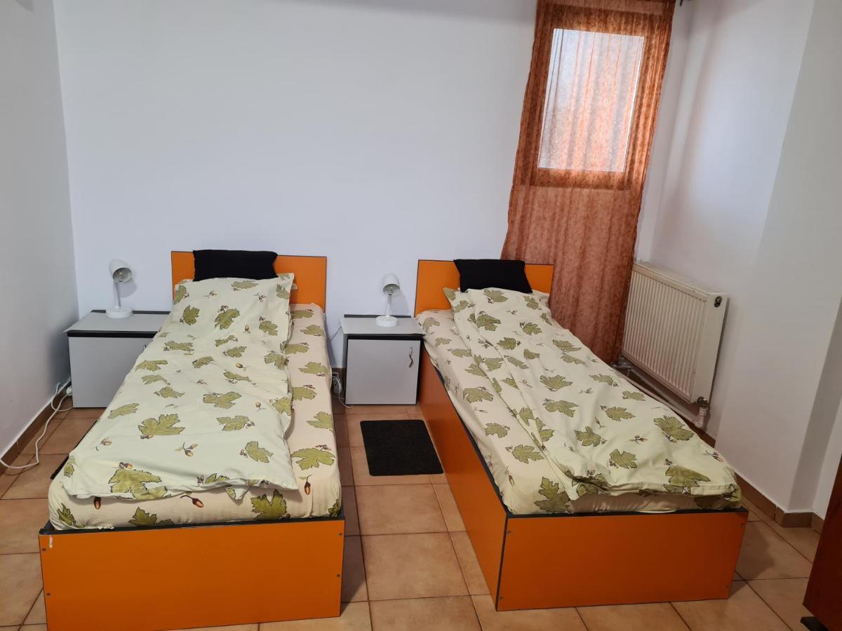 Ogadugu Apartment Bucharest Exterior photo